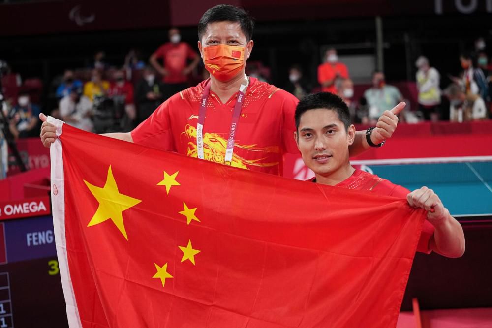 这部影片把我从一电影导演变成了一位普通观众，这就是它的巨大成功。